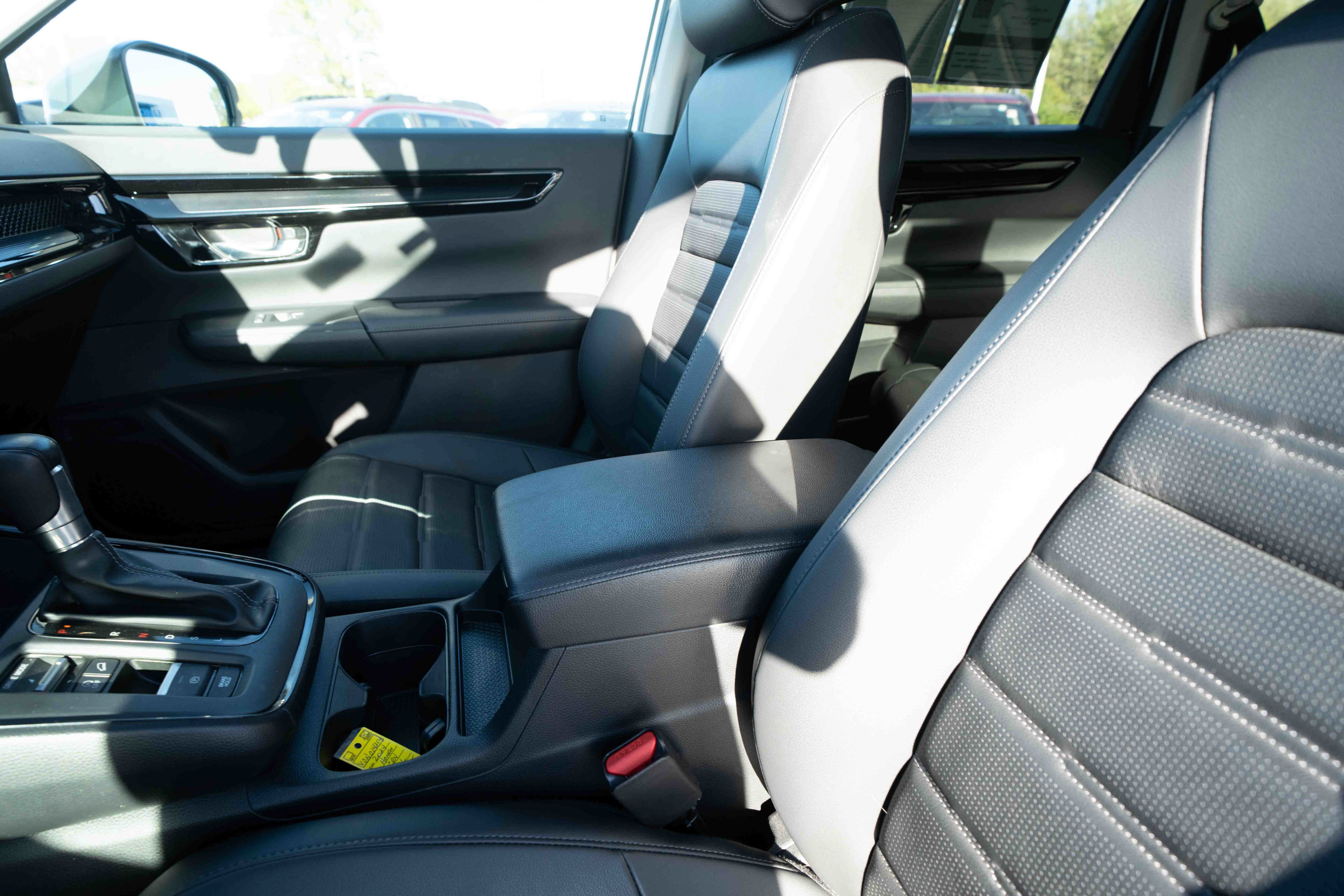 Used 2024 Honda CR-V EX-L image 10