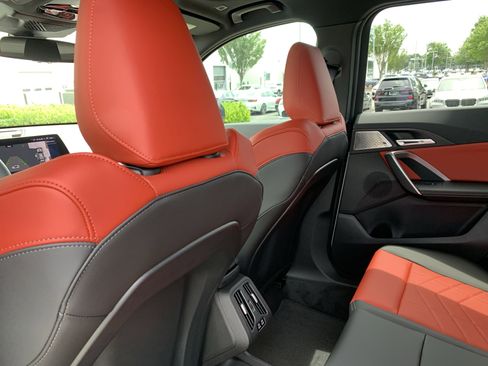 Used 2025 BMW X1 xDrive28i w/ Technology Package image 33