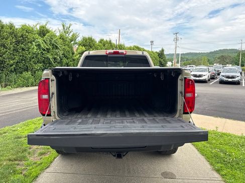 Used 2022 Chevrolet Colorado ZR2 AWD/4WD image 12