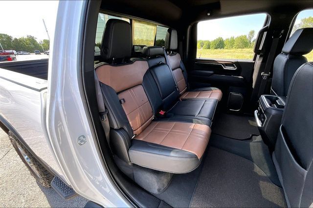 Used 2024 Chevrolet Silverado 2500 High Country w/ High Country Premium Package AWD/4WD image 26