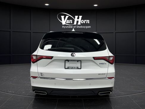 Used 2024 Acura MDX SH-AWD w/ Advance Package image 4