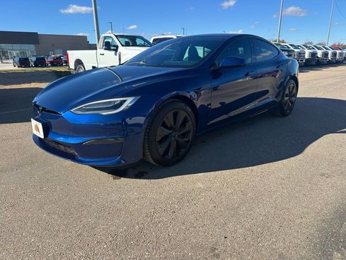 Used 2021 Tesla Model S Plaid image 2