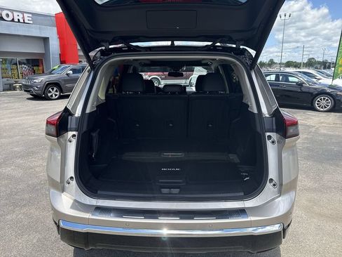 Used 2025 Nissan Rogue Platinum AWD/4WD image 17