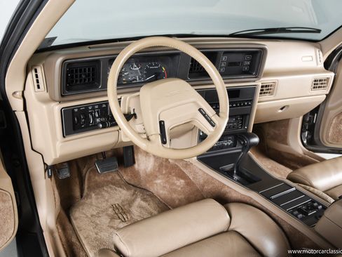 Used 1988 Lincoln Mark VII LSC RWD image 27