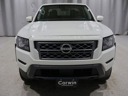 Used 2024 Nissan Frontier SV AWD/4WD image 8