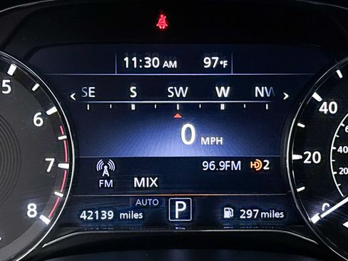 Used 2024 INFINITI QX80 Luxe AWD/4WD image 38