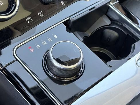 Used 2018 Land Rover Range Rover Velar S AWD/4WD image 15