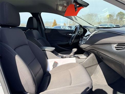 Used 2022 Chevrolet Malibu LT image 10