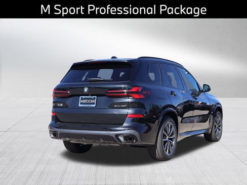 New 2026 BMW X5 xDrive40i w/ M Sport Package AWD/4WD image 9