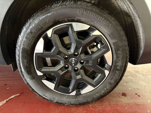 Used 2024 Kia Sorento S w/ Panoramic Sunroof Package image 26