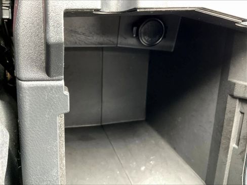 Used 2021 Subaru Forester Premium image 28