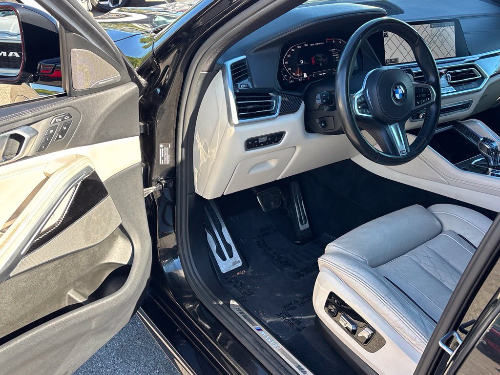 Used 2021 BMW X6 M50i w/ Executive Package AWD/4WD image 14