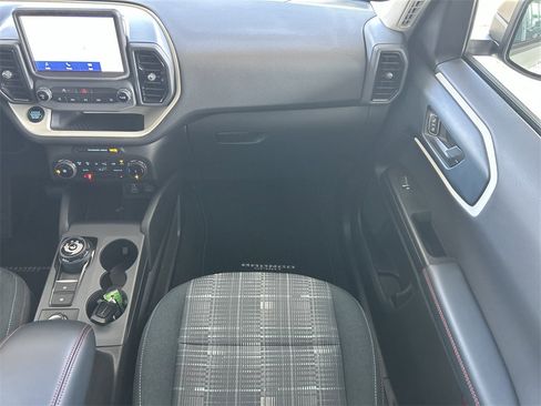 Used 2024 Ford Bronco Sport Heritage w/ Heritage Convenience Package image 39