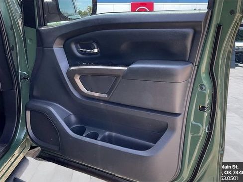 Used 2024 Nissan Titan SV w/ SV Bronze Edition Package AWD/4WD image 28