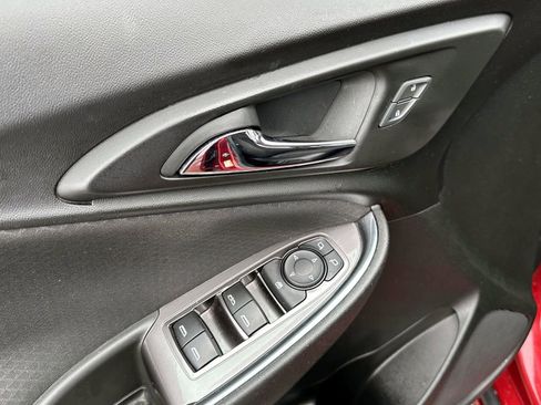 Used 2019 Chevrolet Malibu LT w/ Driver Confidence Package image 15