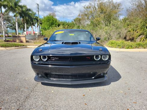 Used 2021 Dodge Challenger R/T Scat Pack w/ Shaker Package image 2