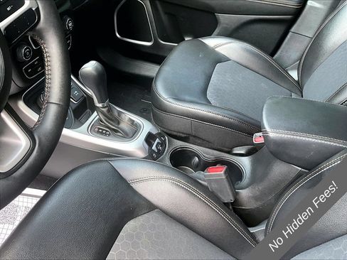 Used 2018 Jeep Compass Latitude w/ Popular Equipment Group AWD/4WD image 13