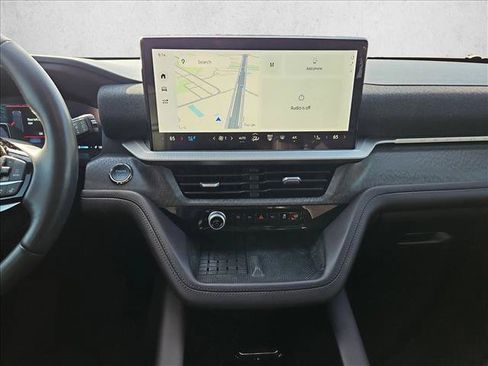 Used 2025 Ford Explorer Platinum RWD image 15