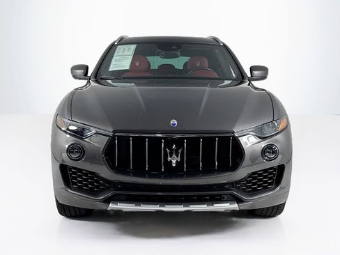 Used 2017 Maserati Levante w/ Luxury Package AWD/4WD image 8