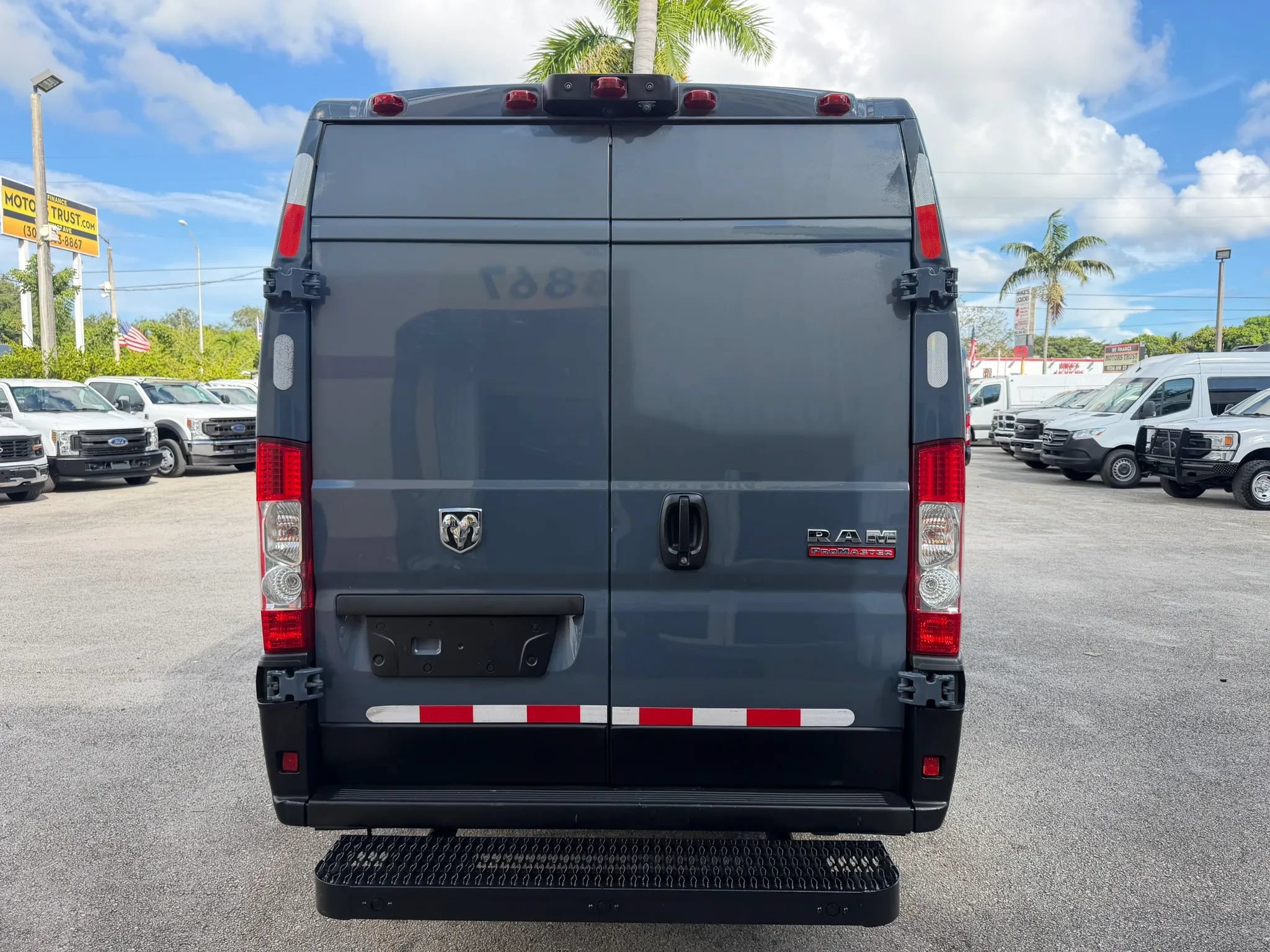 Used 2020 RAM ProMaster 3500 FWD image 4