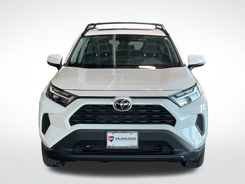 Used 2022 Toyota RAV4 XLE w/ Convenience Package AWD/4WD image 3