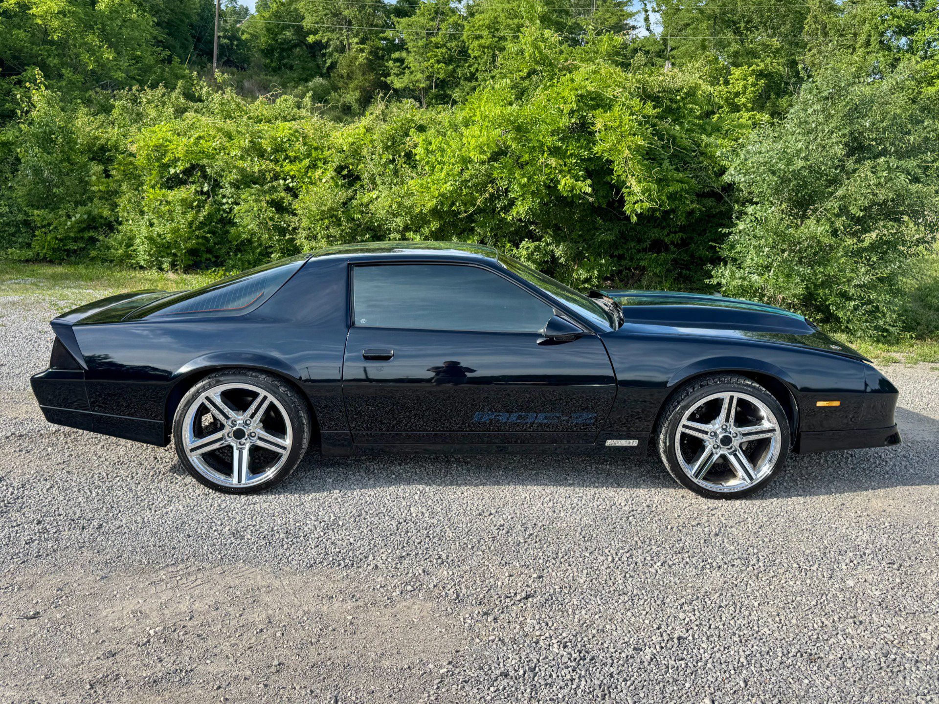 Used 1989 Chevrolet Camaro IROC-Z RWD image 8