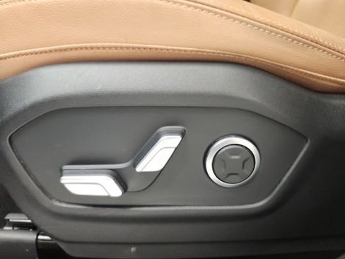 Used 2025 Hyundai Santa Fe Limited FWD image 47