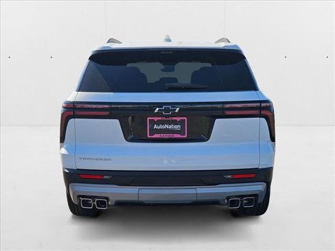 New 2026 Chevrolet Traverse LT w/ Enhanced Driving Package image 8