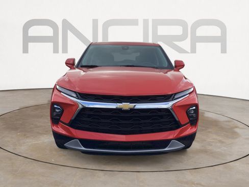 Used 2025 Chevrolet Blazer LT FWD image 8