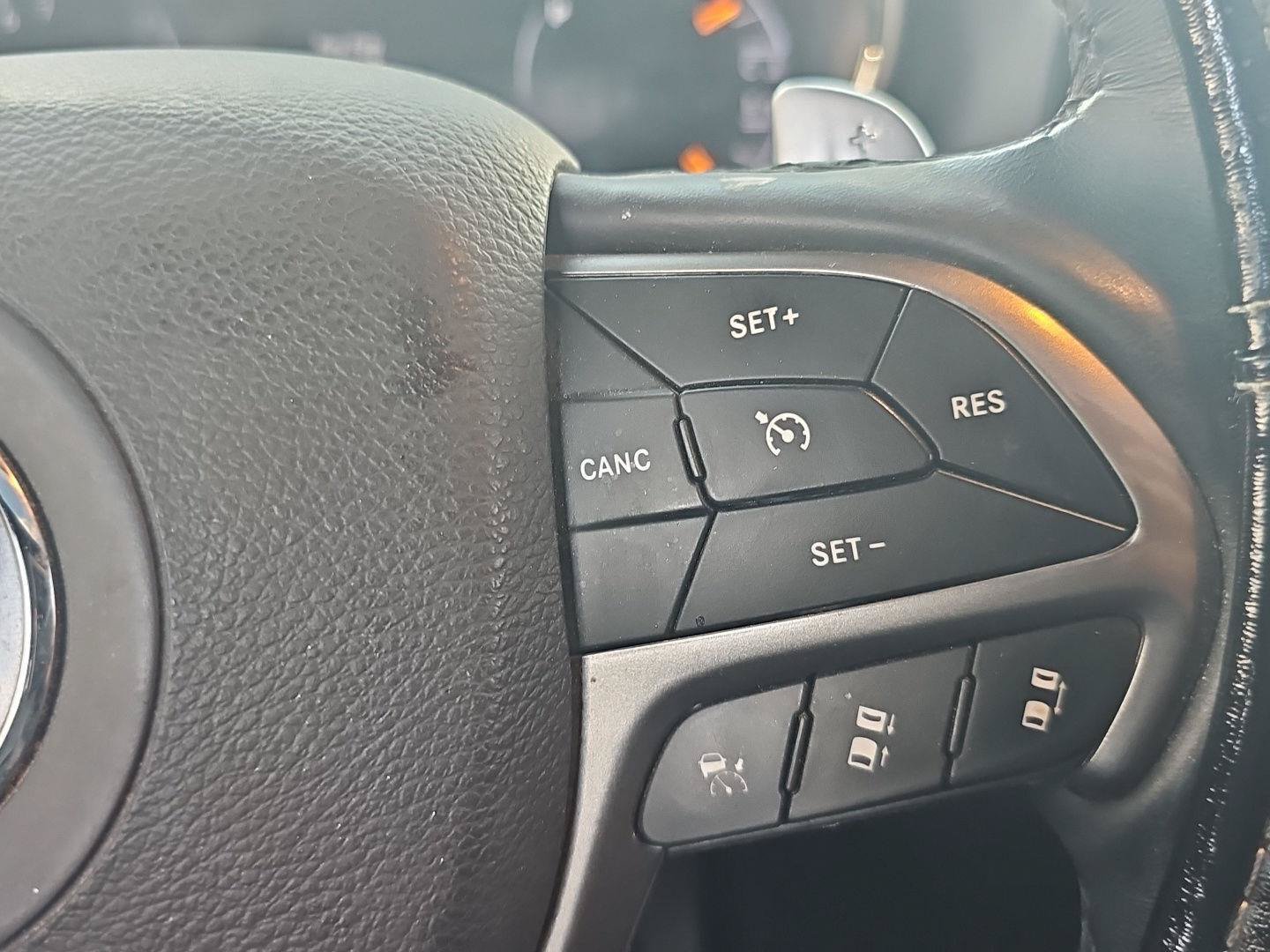Used 2021 Jeep Grand Cherokee Limited X RWD image 20