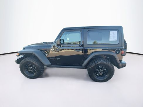 Used 2025 Jeep Wrangler Sport AWD/4WD image 4
