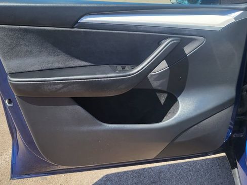 Used 2023 Tesla Model Y Long Range image 25