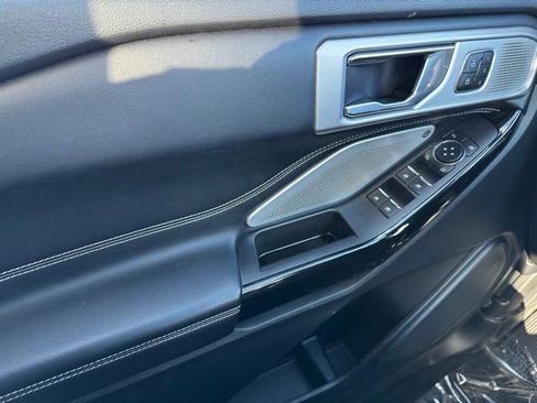 Used 2021 Ford Explorer ST w/ ST Street Pack image 34