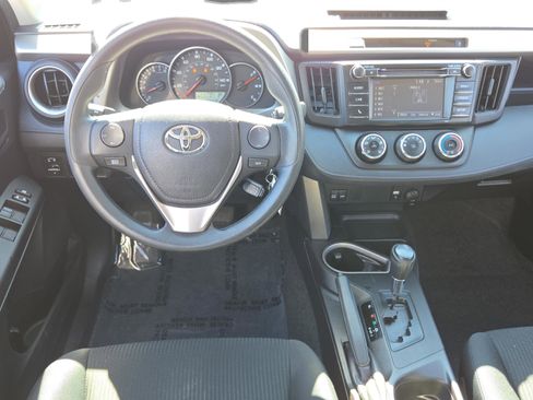 Used 2016 Toyota RAV4 LE image 14