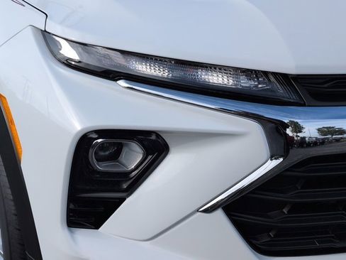 Used 2025 Chevrolet TrailBlazer LS w/ LS Convenience Package image 10