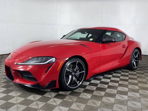 Used 2021 Toyota Supra RWD image 2