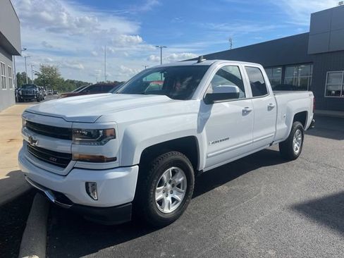 Used 2017 Chevrolet Silverado 1500 LT w/ All Star Edition AWD/4WD image 2