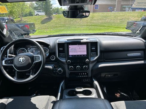 Used 2023 RAM 1500 Big Horn AWD/4WD image 3