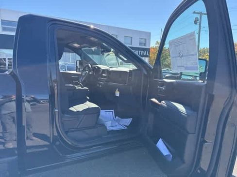 New 2025 GMC Sierra 3500 SLE w/ SLE Convenience Package image 15