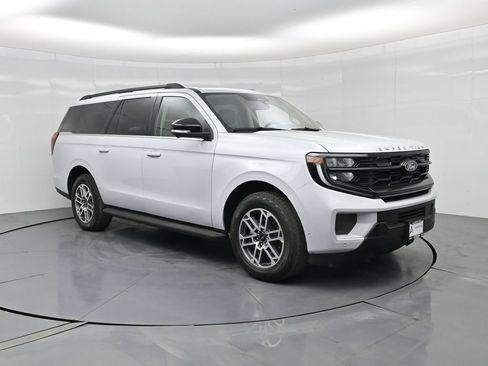 Used 2025 Ford Expedition Max Active AWD/4WD image 60