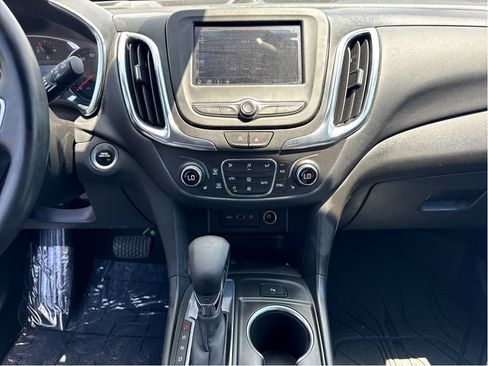 Used 2024 Chevrolet Equinox LT w/ LPO, Floor Liner Package FWD image 19