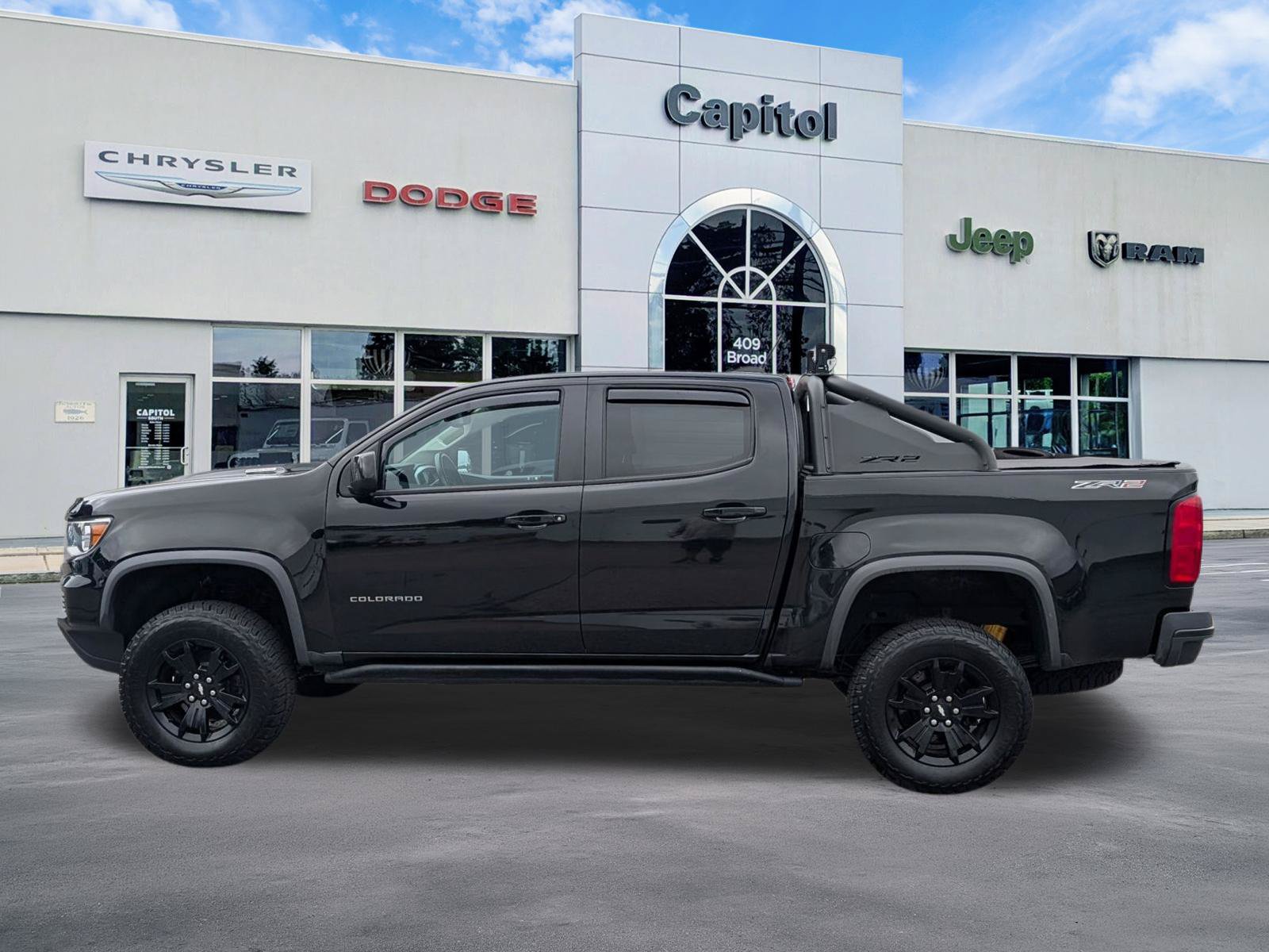 Used 2022 Chevrolet Colorado ZR2 w/ ZR2 Midnight Special Edition AWD/4WD image 6
