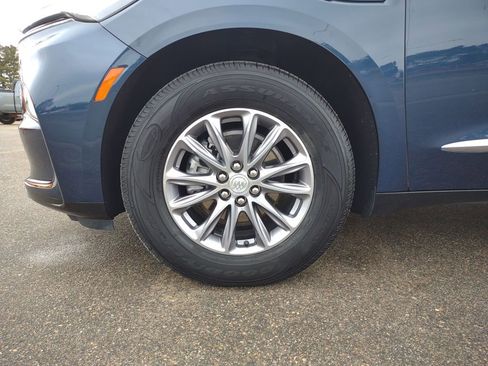 Used 2022 Buick Enclave Essence w/ Trailering Package, 5000 lbs. AWD/4WD image 25