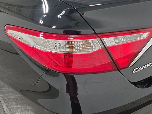 Used 2016 Toyota Camry LE image 31