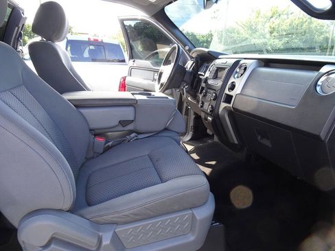 Used 2013 Ford F150 XLT w/ XLT Chrome Pkg image 17