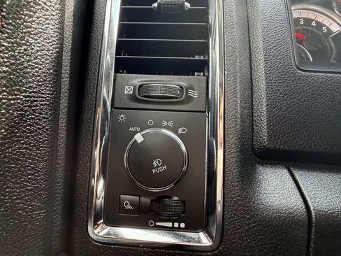 Used 2018 RAM 2500 Laramie w/ Snow Chief Group image 19