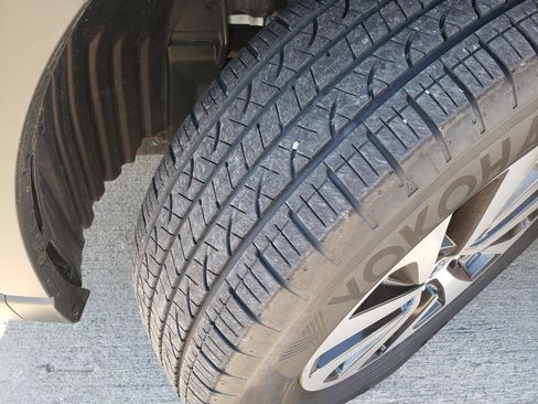 Used 2023 Subaru Outback Premium image 41