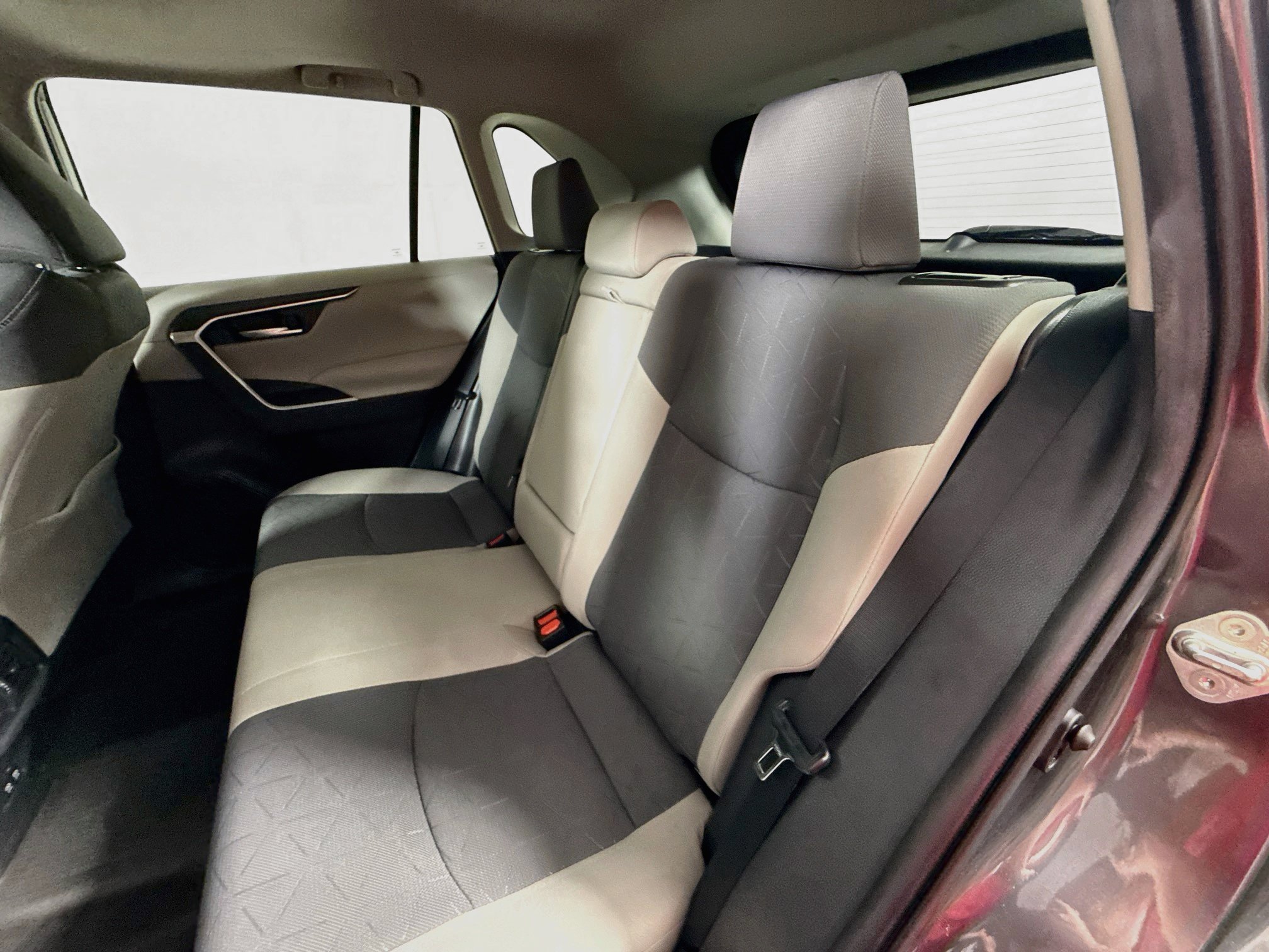 Certified 2020 Toyota RAV4 XLE w/ Convenience Package AWD/4WD image 22
