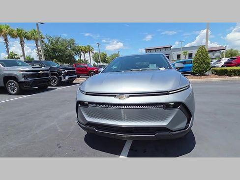 New 2026 Chevrolet Equinox EV LT FWD image 24