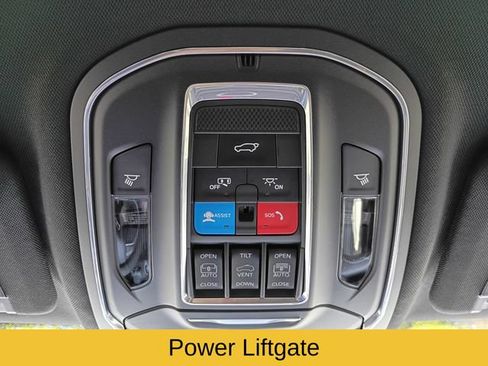 Used 2025 Jeep Grand Cherokee Limited AWD/4WD image 20